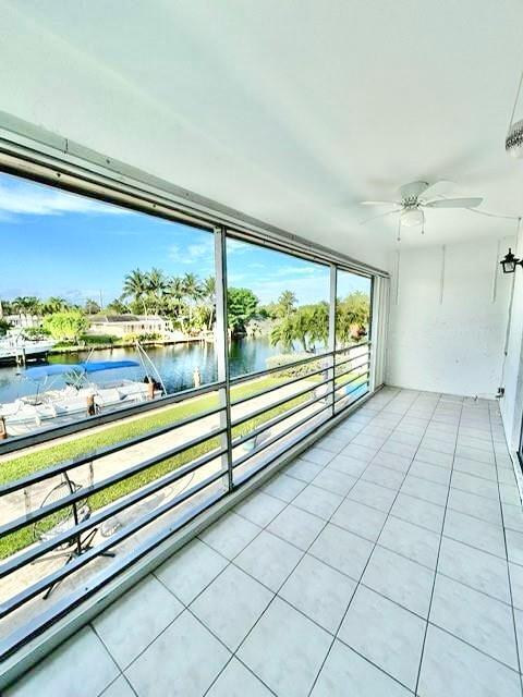 Building Photo - 1004 Pine Dr