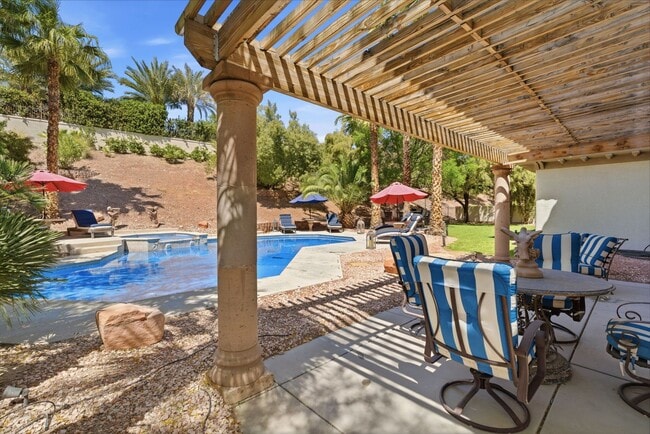Building Photo - Private Gated Christopher Homes Estate in The Vineyards | Resort-Style Backyard & Strip Views