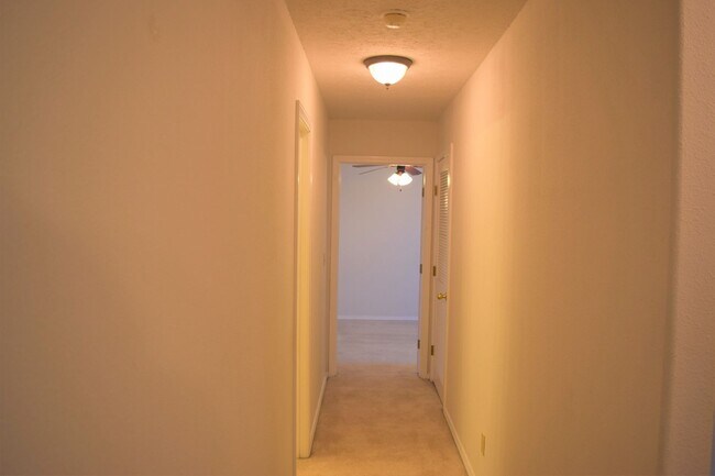 Building Photo - 318 Carmel Valley Way