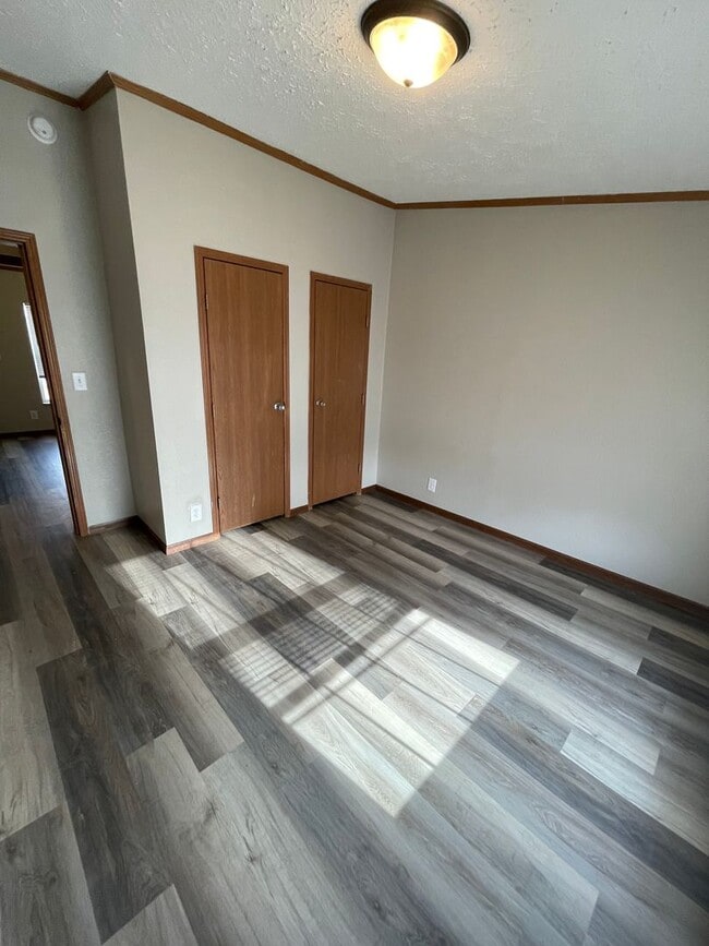 Building Photo - eld2006