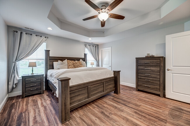Building Photo - 12919 White Pine Way