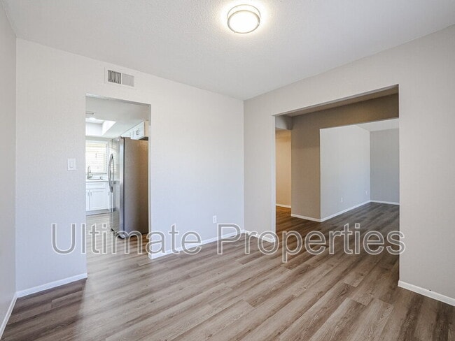 Building Photo - 5357 W Cholla St