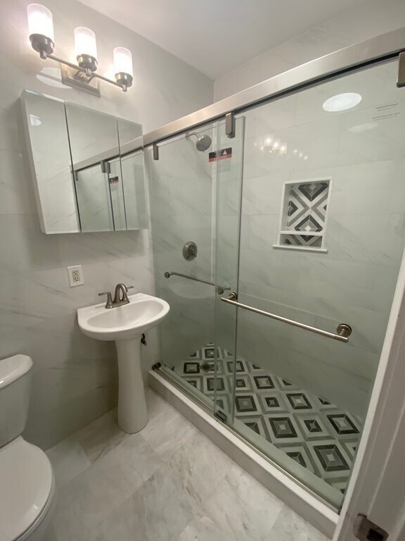 Building Photo - 46 Angell St