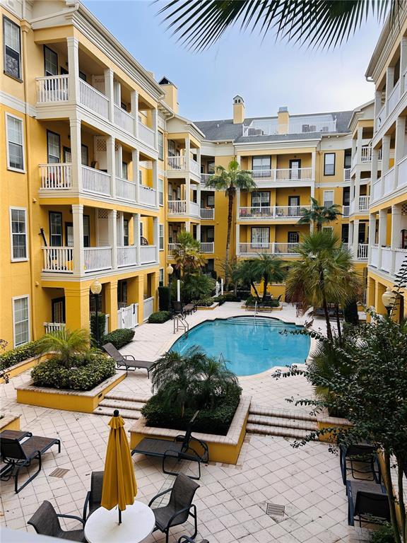 Building Photo - 860 N Orange Ave