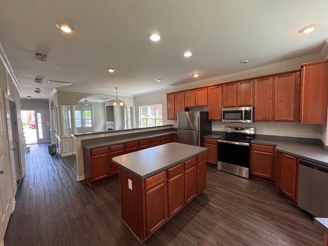 Building Photo - Beautiful and Spacious 2 Bedroom 2.5 Bath ...
