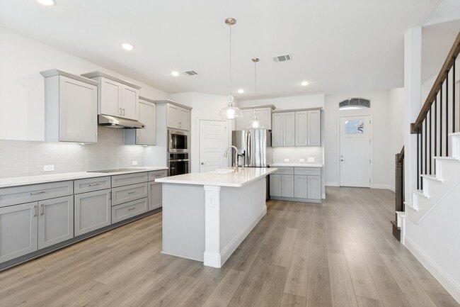 Building Photo - New 5 Bed, 3 Bath Modern Two-Story Home in Justin Crossing – Move-In Ready and Available Now!