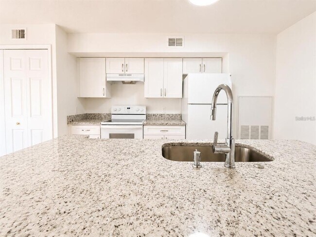 Building Photo - 4702 Sutton Terrace