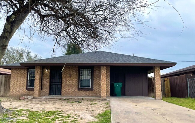 Building Photo - 6905 Sun Dr