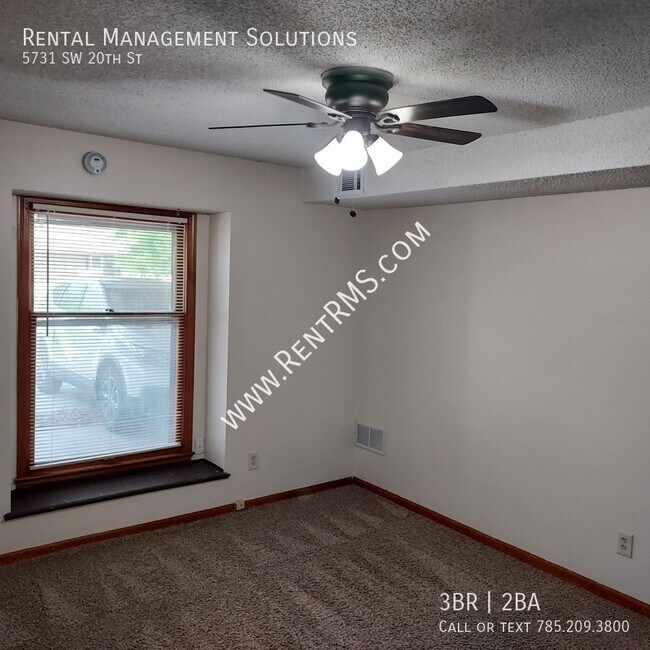 Building Photo - 5731 SW 20th St