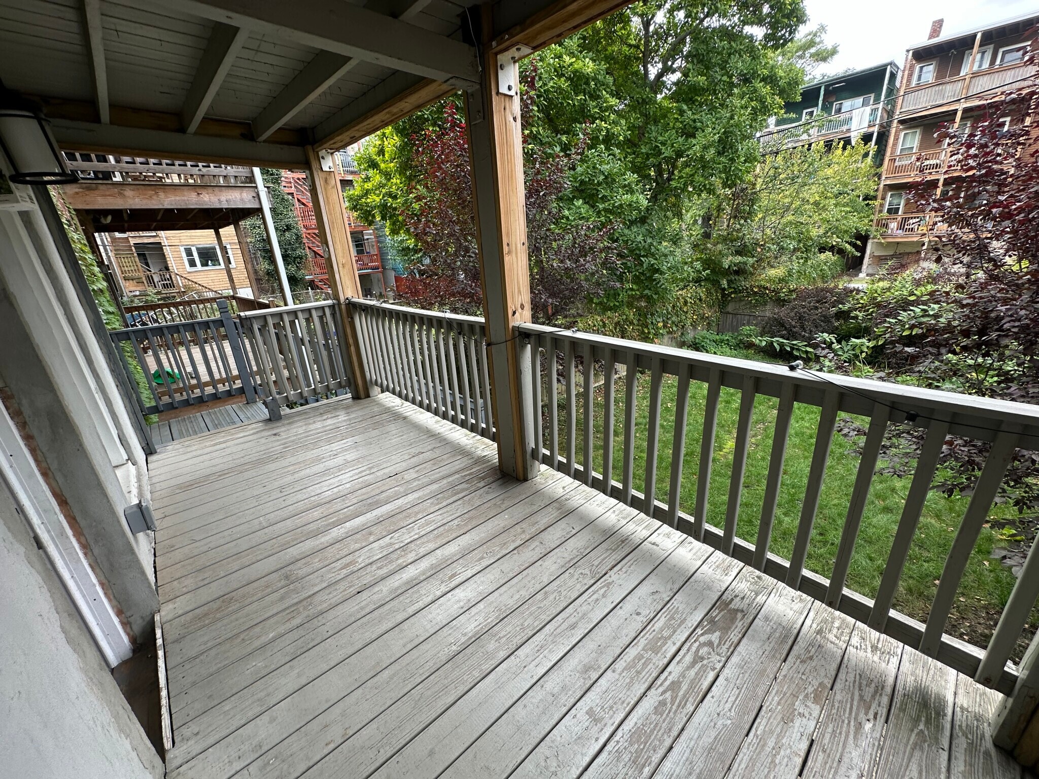 Building Photo - 326 Chelsea St