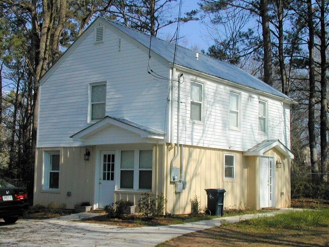 Primary Photo - NormalTown 2br House - Fall 2026 Prelease