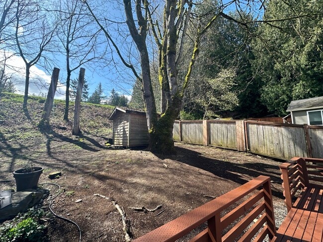 Building Photo - 3Bd/2Ba Sammamish House
