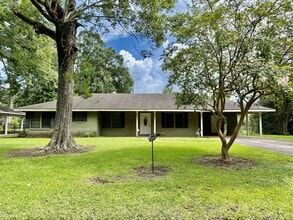 Building Photo - 9384 S Riveroaks Dr