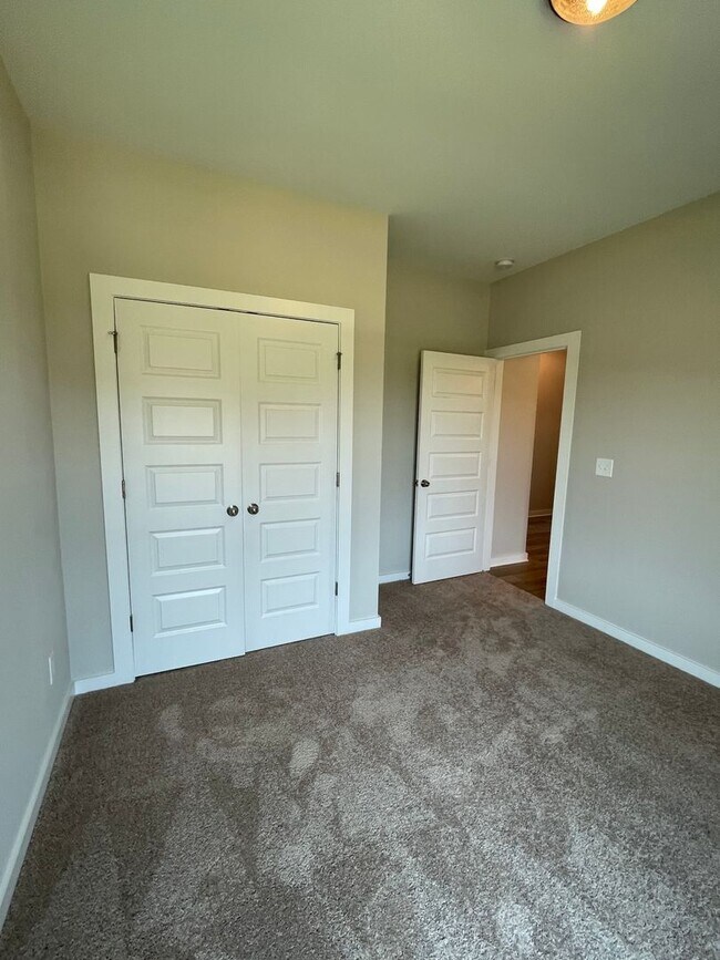 Building Photo - Home for Rent in Meridianville, AL!!! Avai...