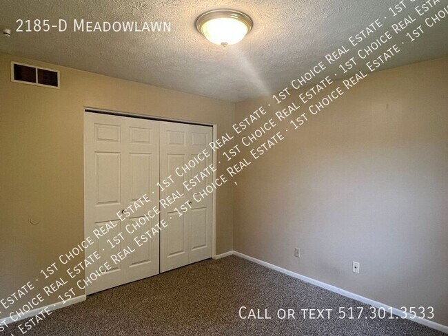 Building Photo - 2185-D Meadowlawn-
