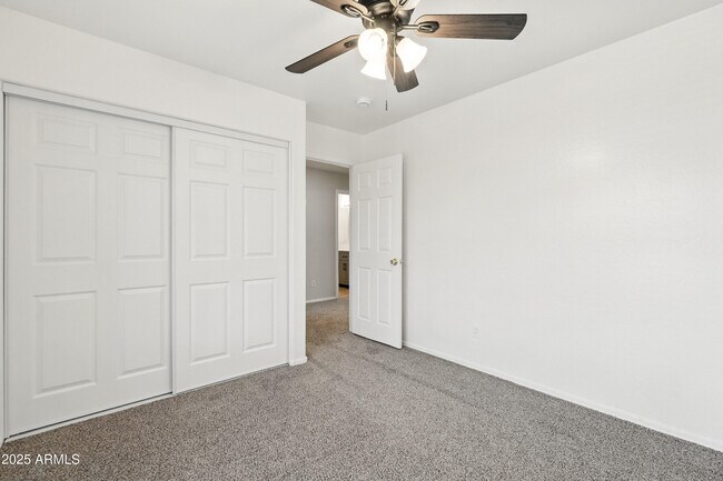Building Photo - 6412 N 78th Ln