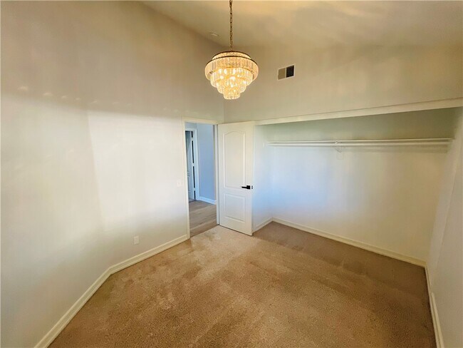 Building Photo - 28937 Biarritz Ct