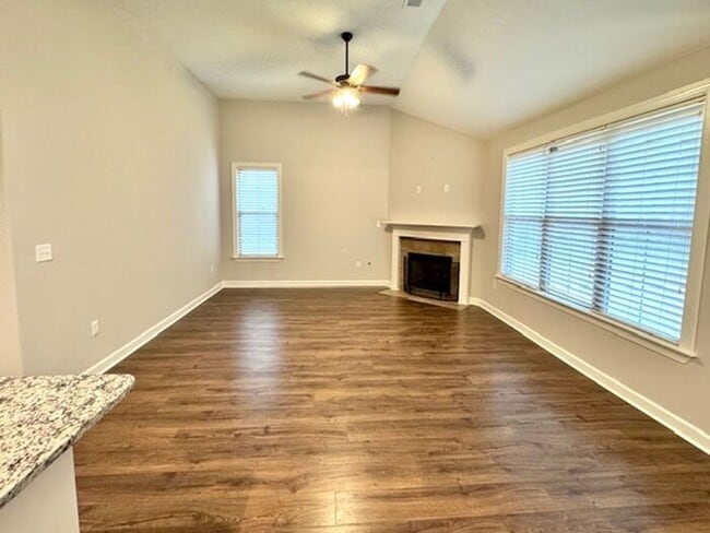 Building Photo - Coming Soon! Available mid-December. Large 5BR 4 bath Executive Home in a great neighborhood!