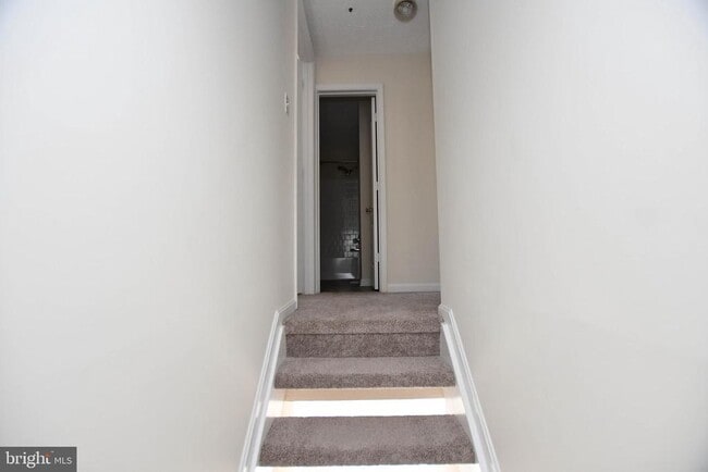 Building Photo - 5908 Grenfell Loop