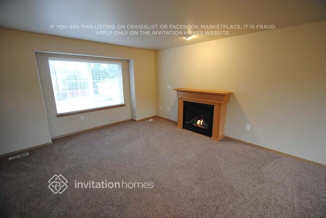 Building Photo - 15711 24th Ave E