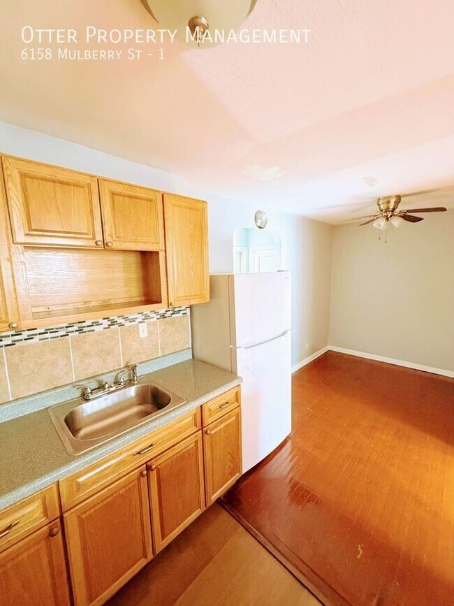 Building Photo - 6158 Mulberry St