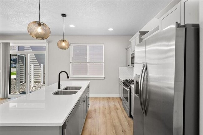 Building Photo - Experience Spacious Luxury: 4 Bedroom, 3 Bath Two-Story Rental Home Awaits