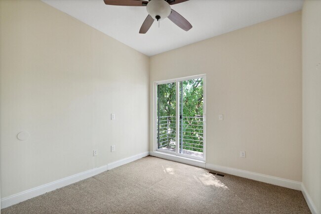 Building Photo - 1408 Willington St