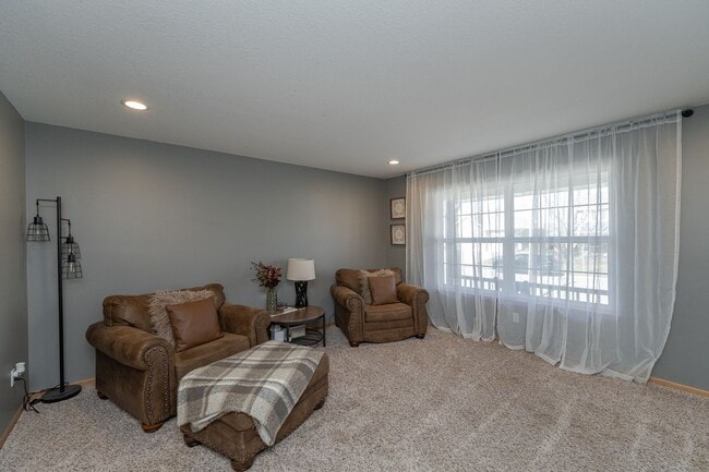 Building Photo - Spacious Home With Finished Basement And 3 Car Garage