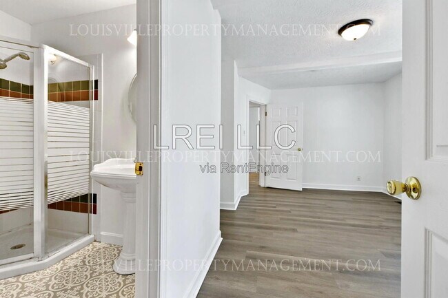 Building Photo - 959 McKinley Ave