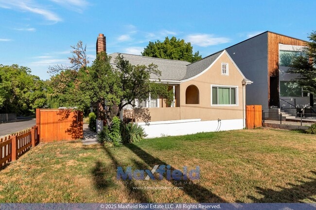 Building Photo - Charming Bungalow - Sugar House Area - 4BD...