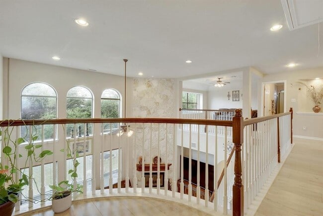 Building Photo - 8108 Tierra Linda Ln