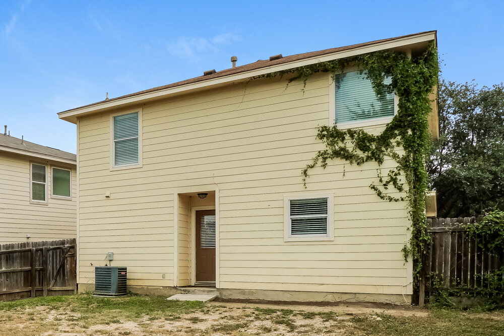 Building Photo - 5523 Red Canyon