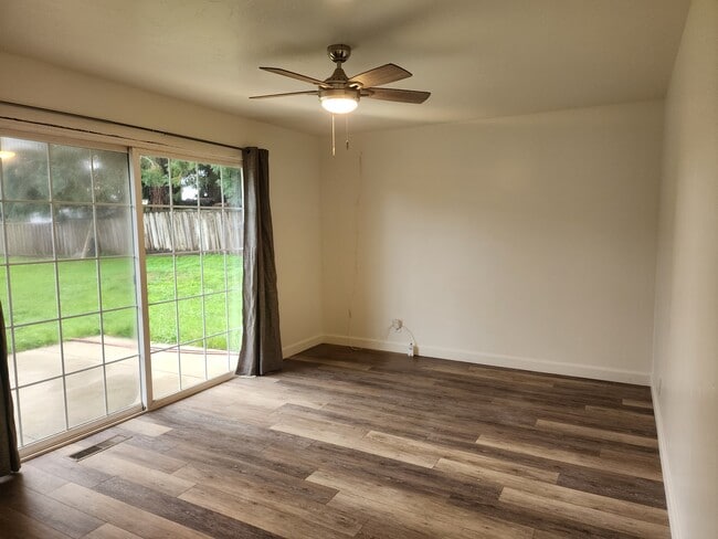 Building Photo - 17824 Pesante Rd