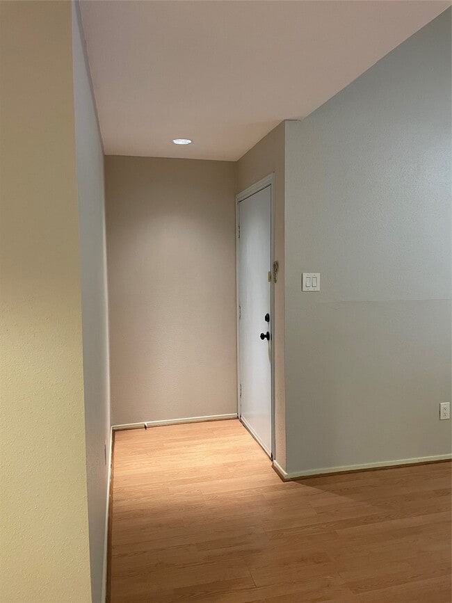 Building Photo - 7950 N Stadium Dr