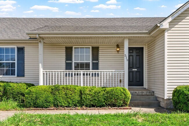 Building Photo - 3 Bedroom Pet Friendly Home For Rent Close...