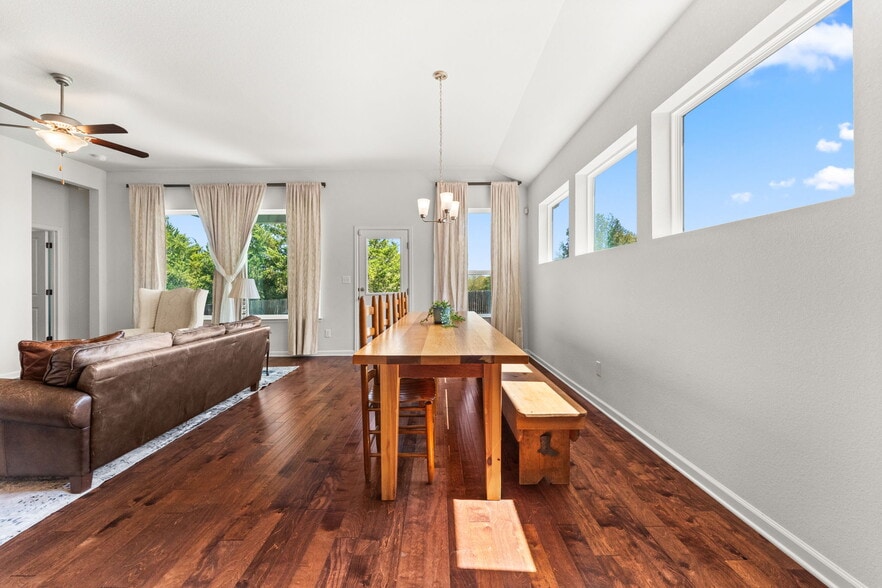 Building Photo - 489 Bridgestone Way