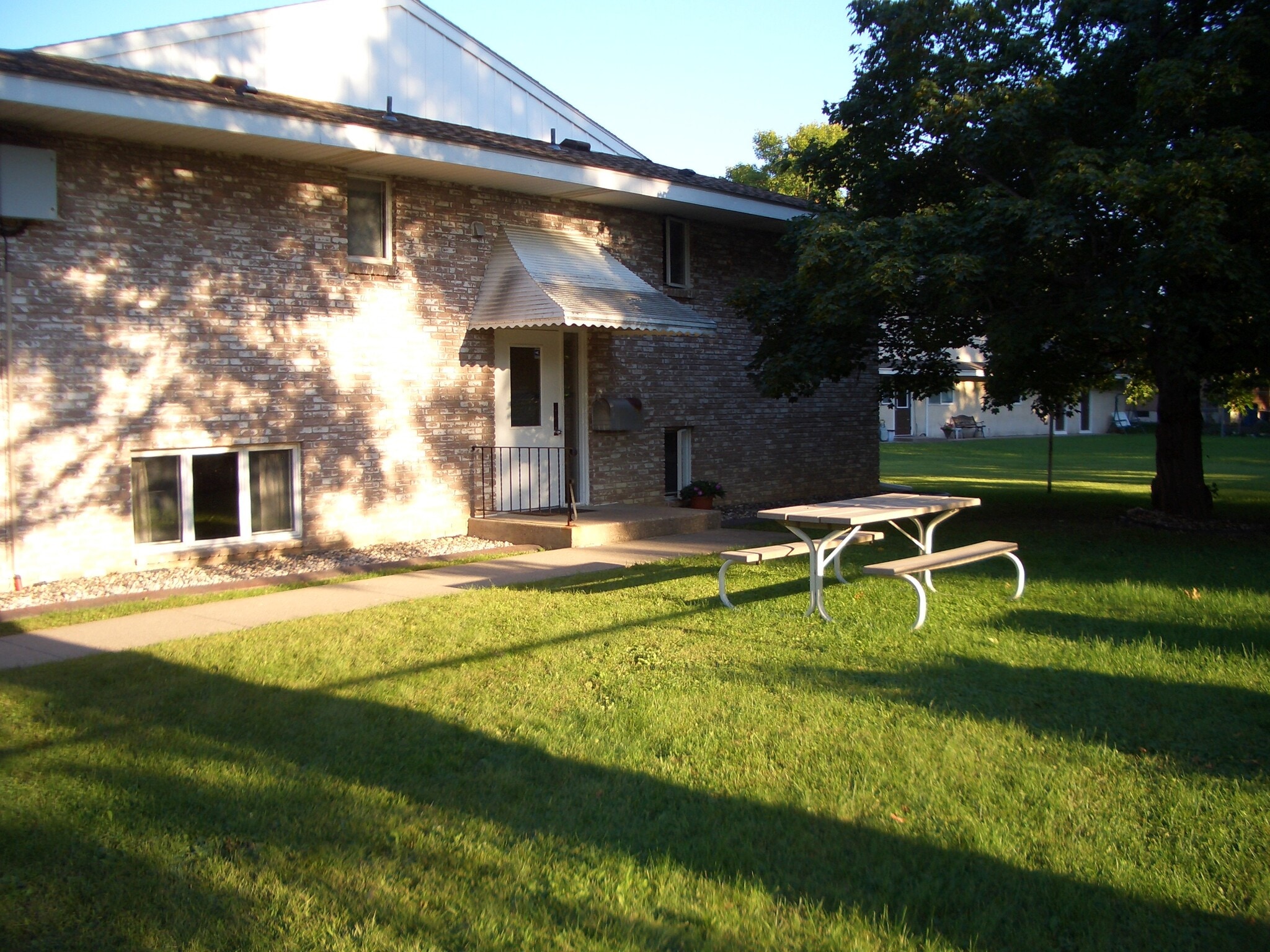 Rear entry of building - 438 Dakota St S