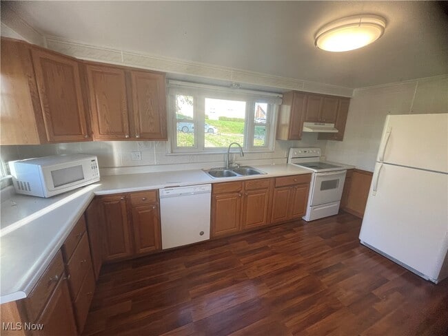 Building Photo - 415 Old Colliers Way