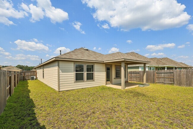 Building Photo - 920 Gentle Moss Dr