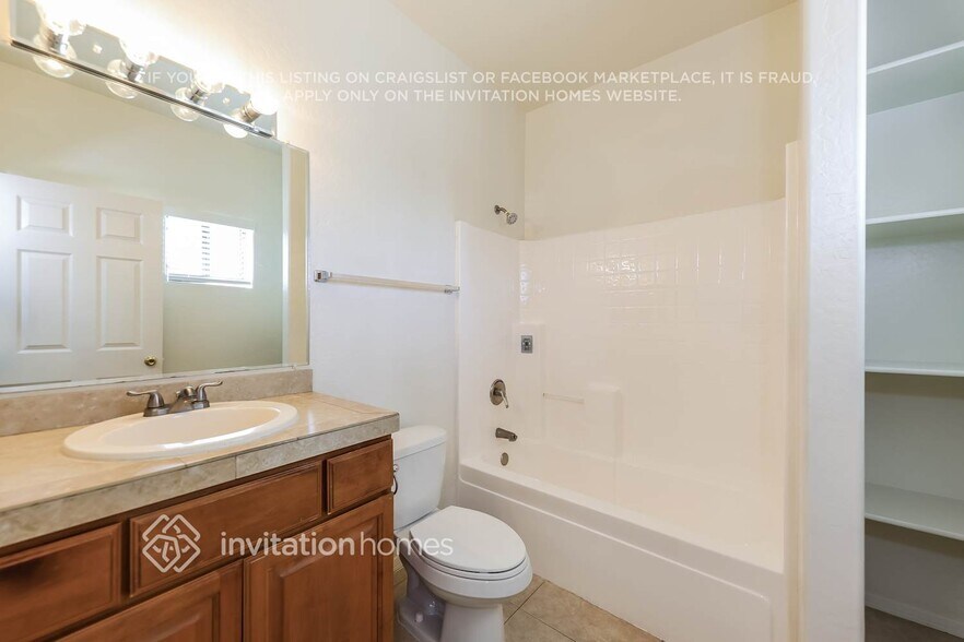 Building Photo - 16421 N Cumbie Ln