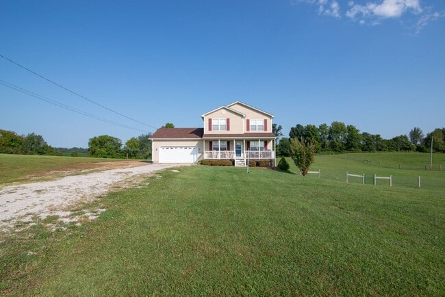 Building Photo - 650 Farmington Dr