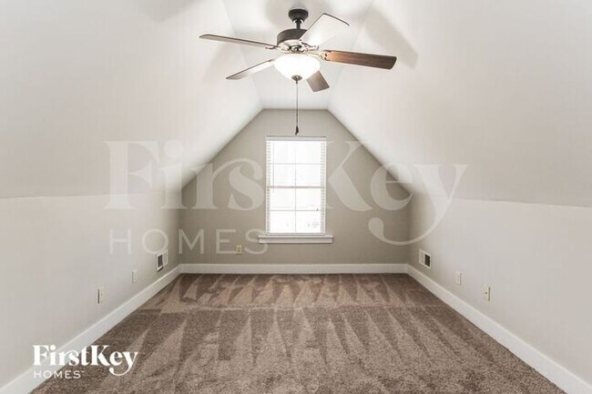 Building Photo - 1017 Emerald Ridge Dr