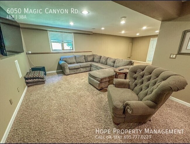 Building Photo - 6050 Magic Canyon Rd
