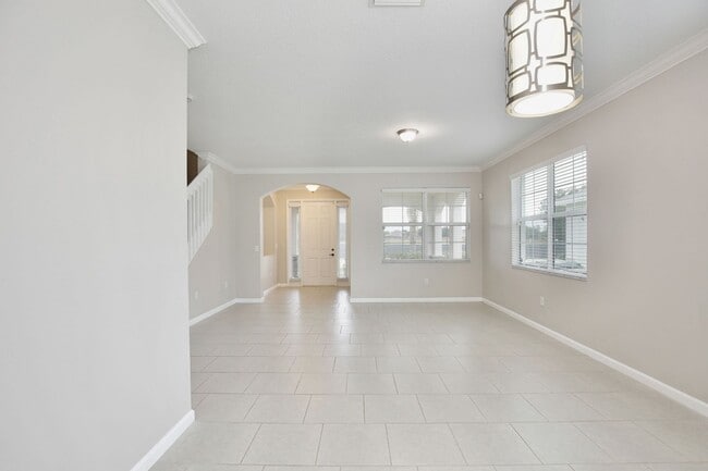 Building Photo - Beautiful 4/2.5 Spacious Home with a Loft Area and a 2 Car Garage Located in Sawgrass Bay - Clerm...