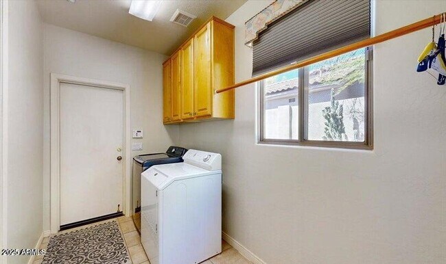 Building Photo - 34687 N 93rd Pl