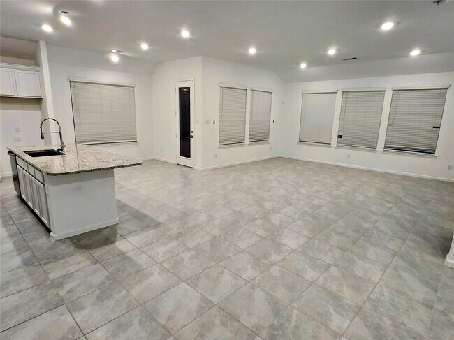 Building Photo - 3632 Richmont Ct