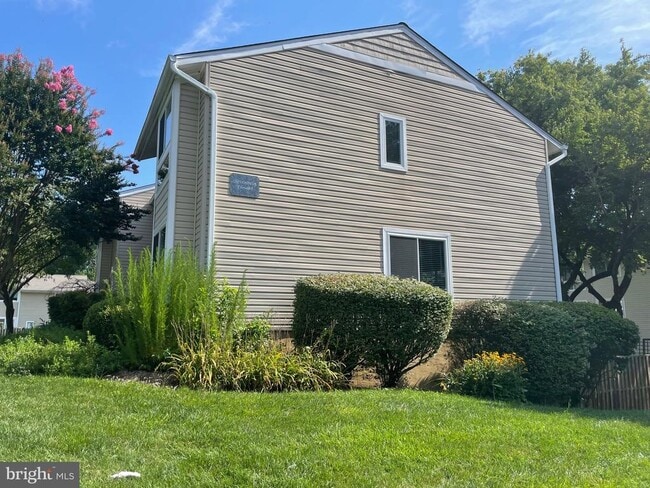 Building Photo - 1230 Gemini Dr