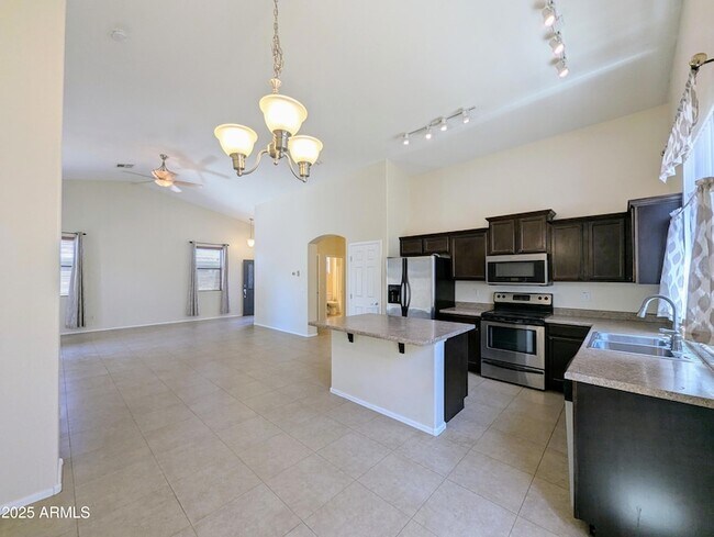 Building Photo - 3731 W St Kateri Dr