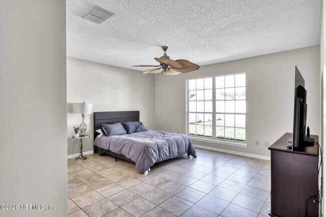 Building Photo - 12967 Canyon Creek Trail S
