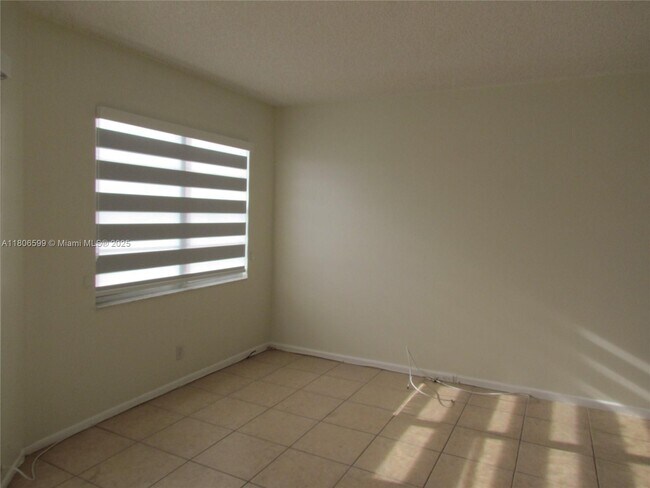 Building Photo - 500 SW 130th Terrace